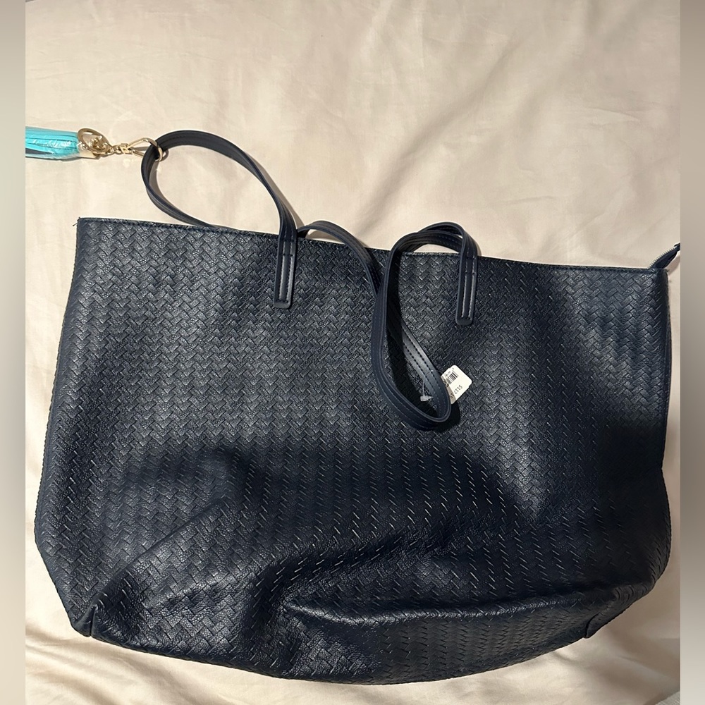Bath & Body Works large dark blue chevron shoulder tote bag zipper teal tassel